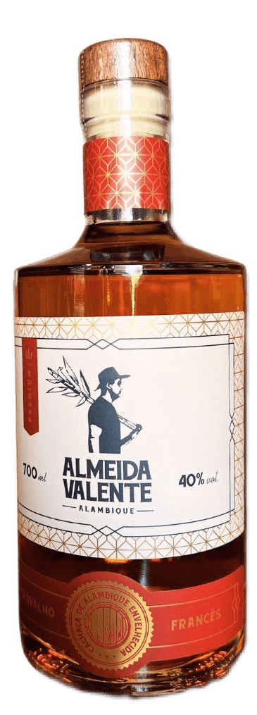 Cachaça Almeida Valente Carvalho Francês 700 ml